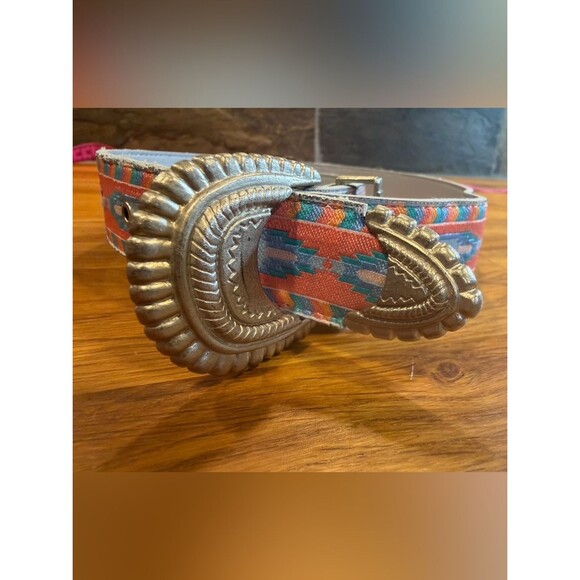 Unbranded Accessories - Vintage Nuovo Southwestern Pattern Belt with Silver Buckle (018)